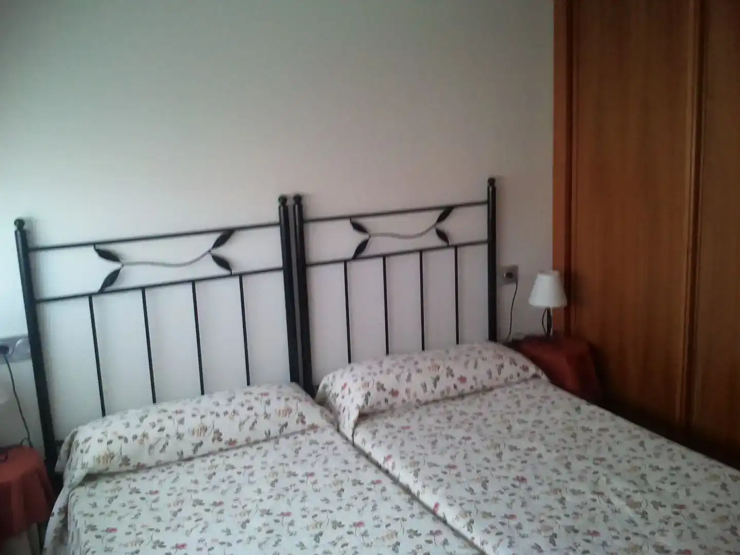 Schlafzimmer von Maisonette zur Miete in Gozón mit Parkett und Möbliert