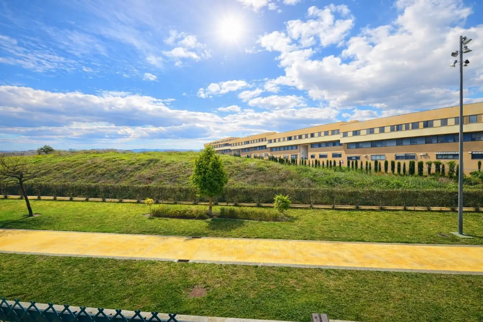 Flat for sale in El Cónsul - Ciudad Universitaria - El Romeral