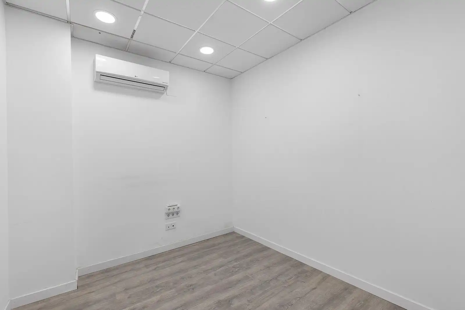 Local en venta en Guardamar del Segura