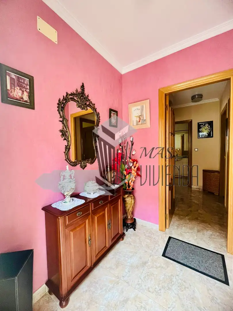 Houses for sale in Algeciras  with Furnished