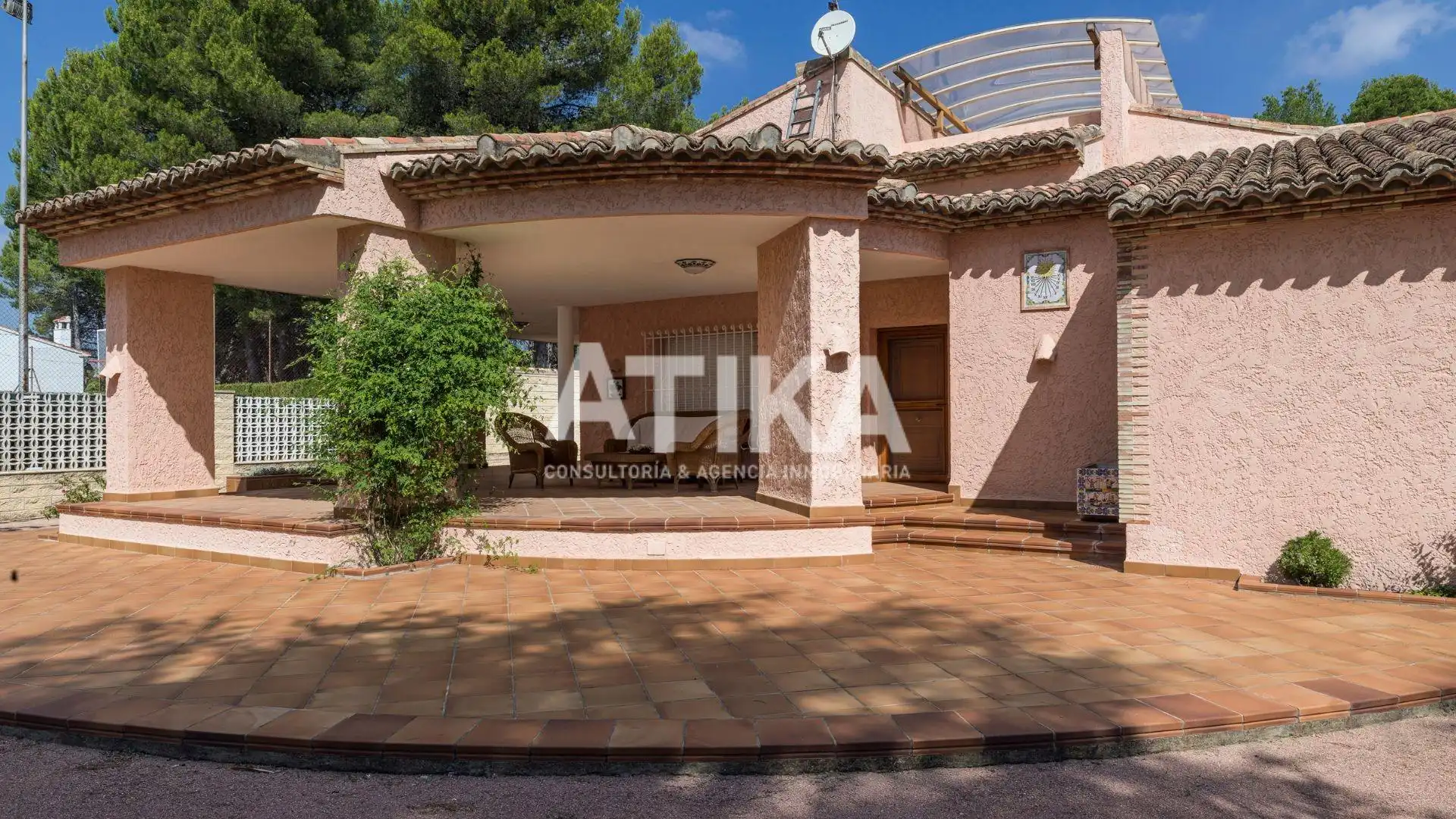 Vista exterior de Casa o chalet en venta en Ontinyent con Calefacción, Terraza y Piscina