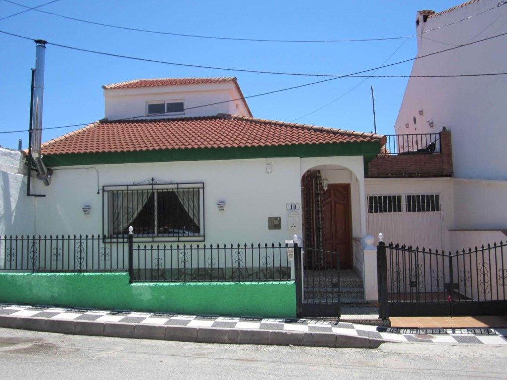 Vista exterior de Casa o chalet en venta en Jayena con Terraza
