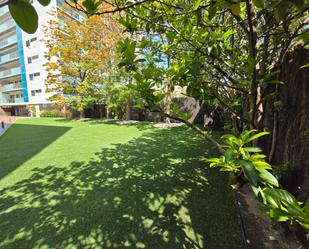 Jardí de Pis en venda en Esplugues de Llobregat amb Aire condicionat i Terrassa