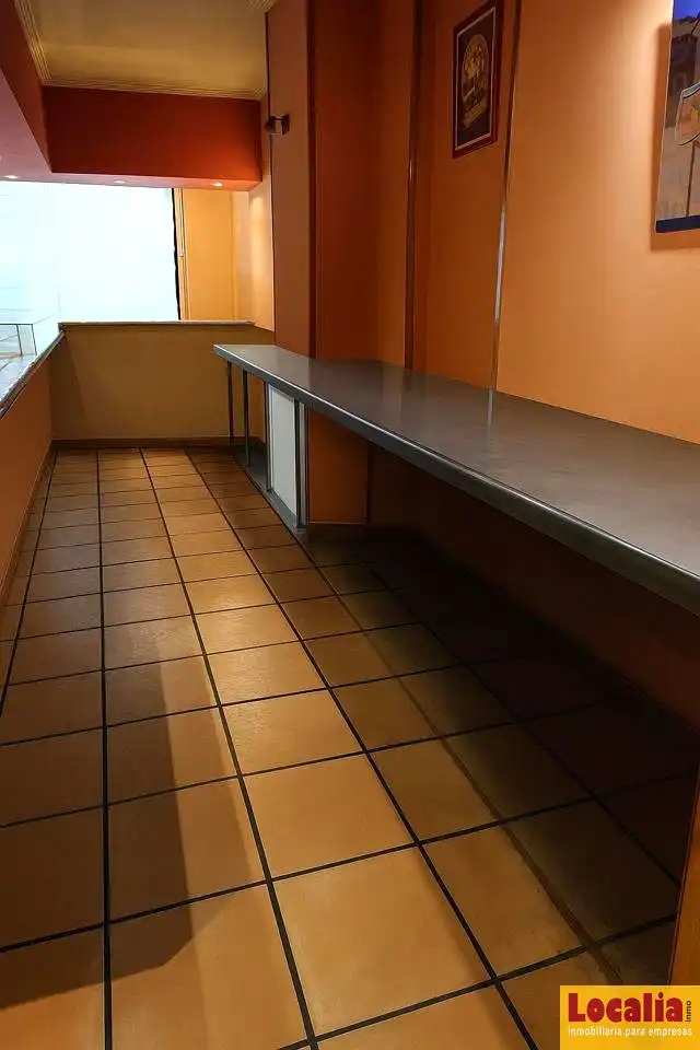Local comercial en venda a Centro, imagen 4