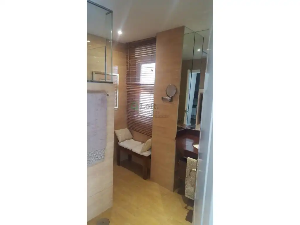 Baño de Ático de alquiler en Badajoz con Aire acondicionado, Jardín privado y Terraza