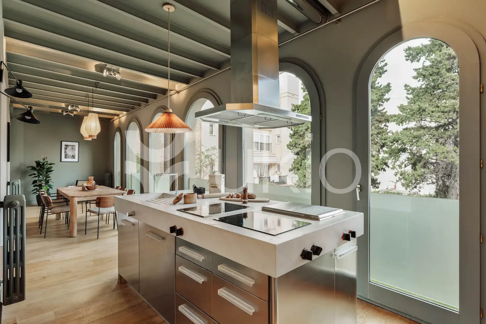 Cuina de Apartament de lloguer en Barcelona amb Aire condicionat, Calefacció i Moblat