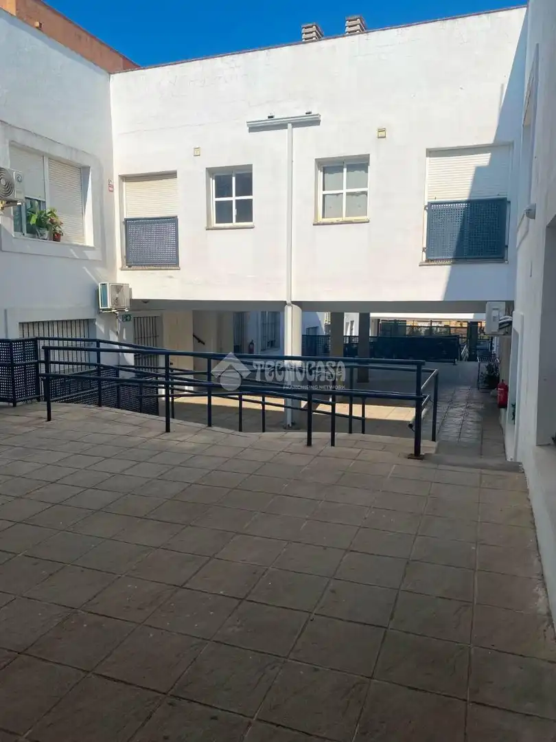 Terraza de Garaje en venta en Sanlúcar la Mayor