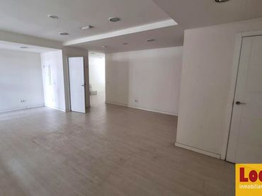Local comercial en venda a Avenida de la Libertad