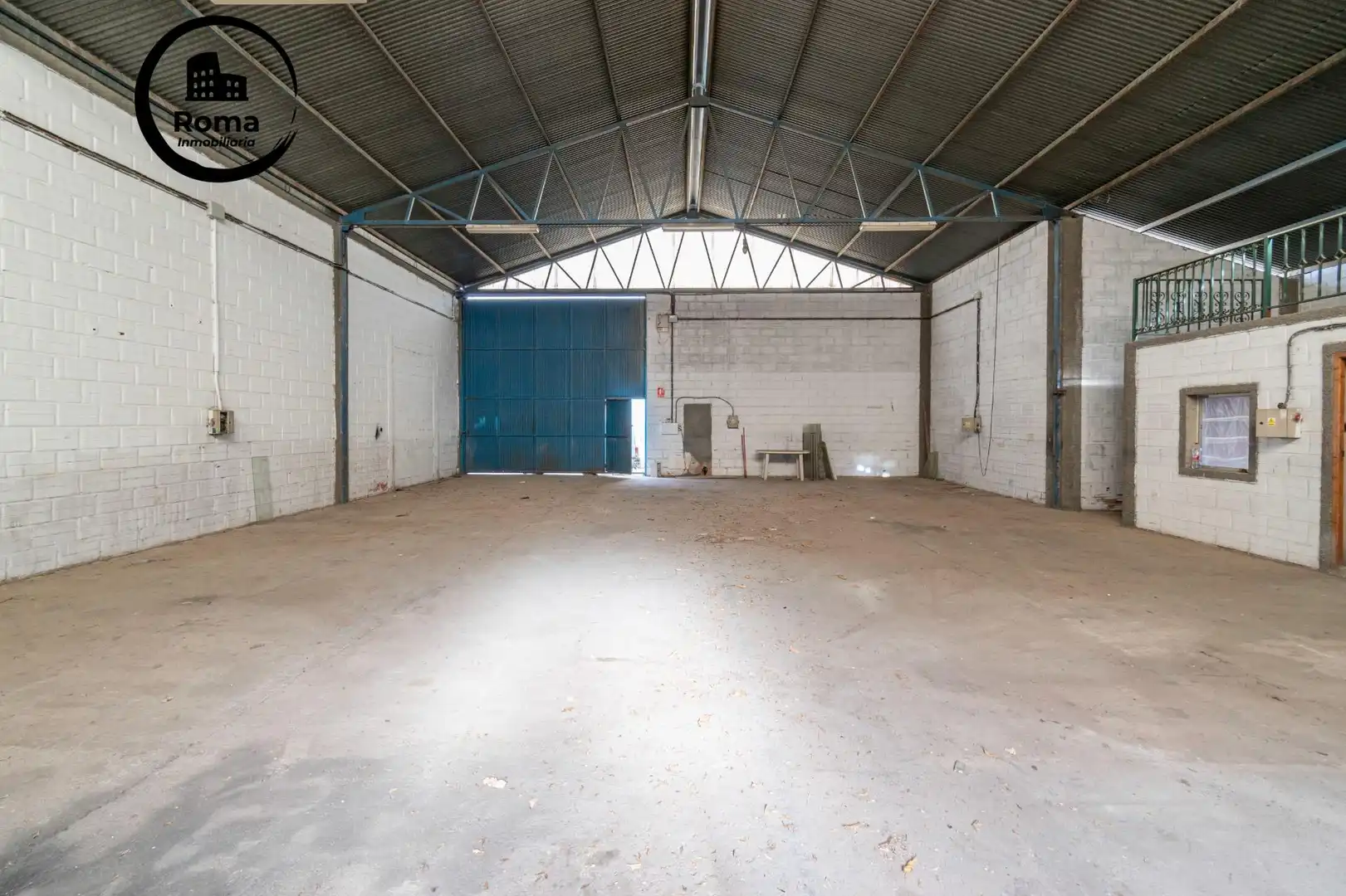 Industrial building for sale in Jun
