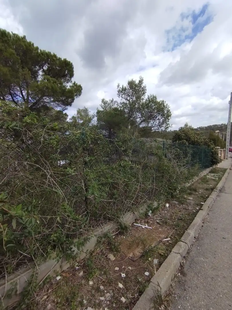 Terreny residencial en venda a Carrer Montserrat
