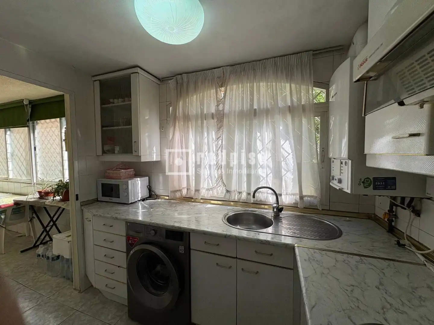 Cocina de Piso en venta en Madrid con Calefacción, Jardín privado y Terraza
