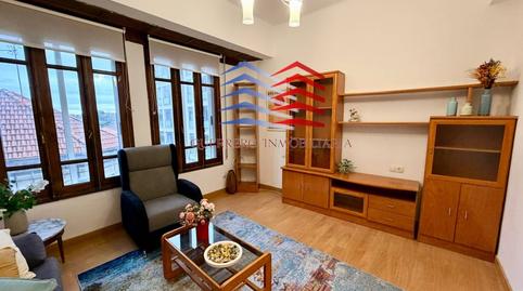 Foto 2 de Piso de alquiler en Calle Carlos Otelo, O Carballiño  , Ourense