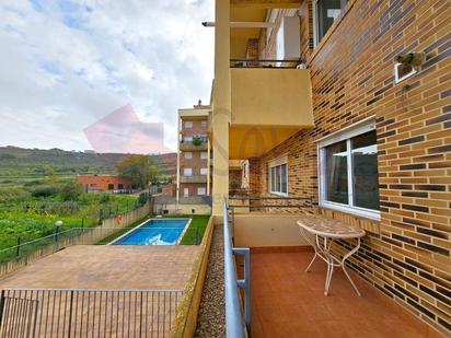 Vista exterior de Apartament en venda en Villamediana de Iregua amb Calefacció, Jardí privat i Terrassa