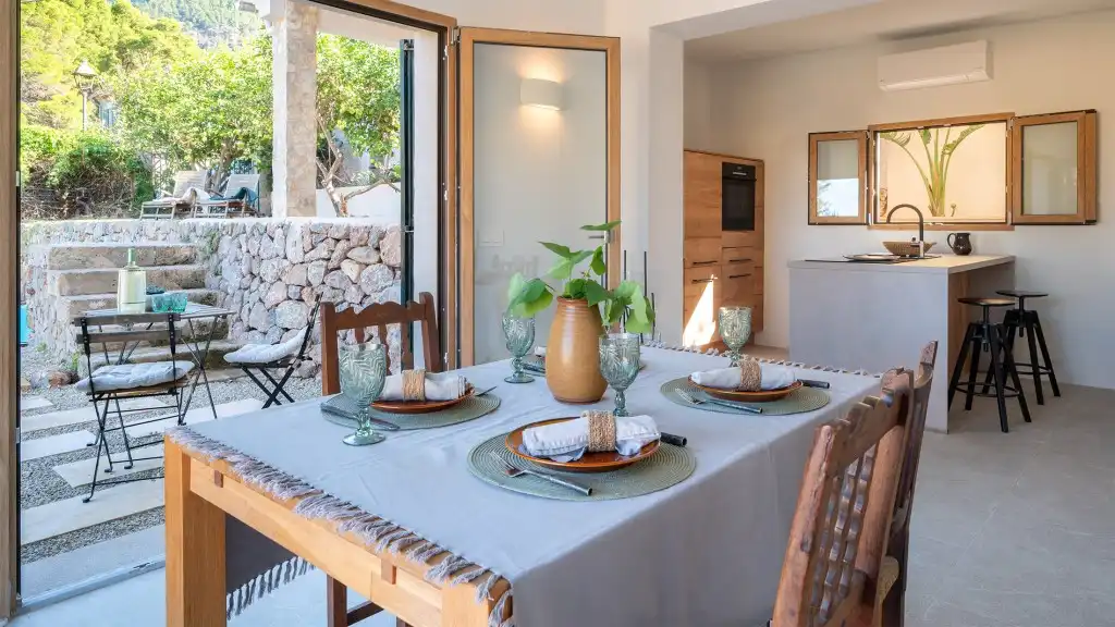 Dining room of Houses for sale in Banyalbufar  with Air Conditioner, Private garden and Terrace