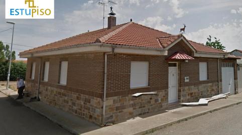 Foto 2 de Casa o xalet en venda a Luyego, León