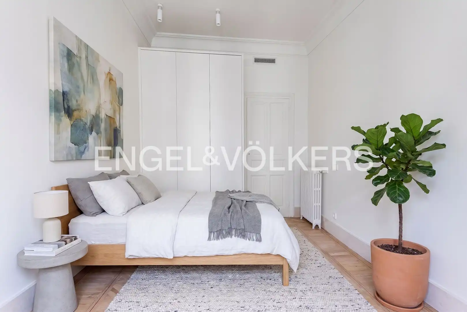 Schlafzimmer von Wohnung zur Miete in Madrid mit Klimaanlage, Heizung und Balkon