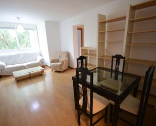 Living room of Flat to rent in  Madrid Capital  with Heating, Furnished and Oven