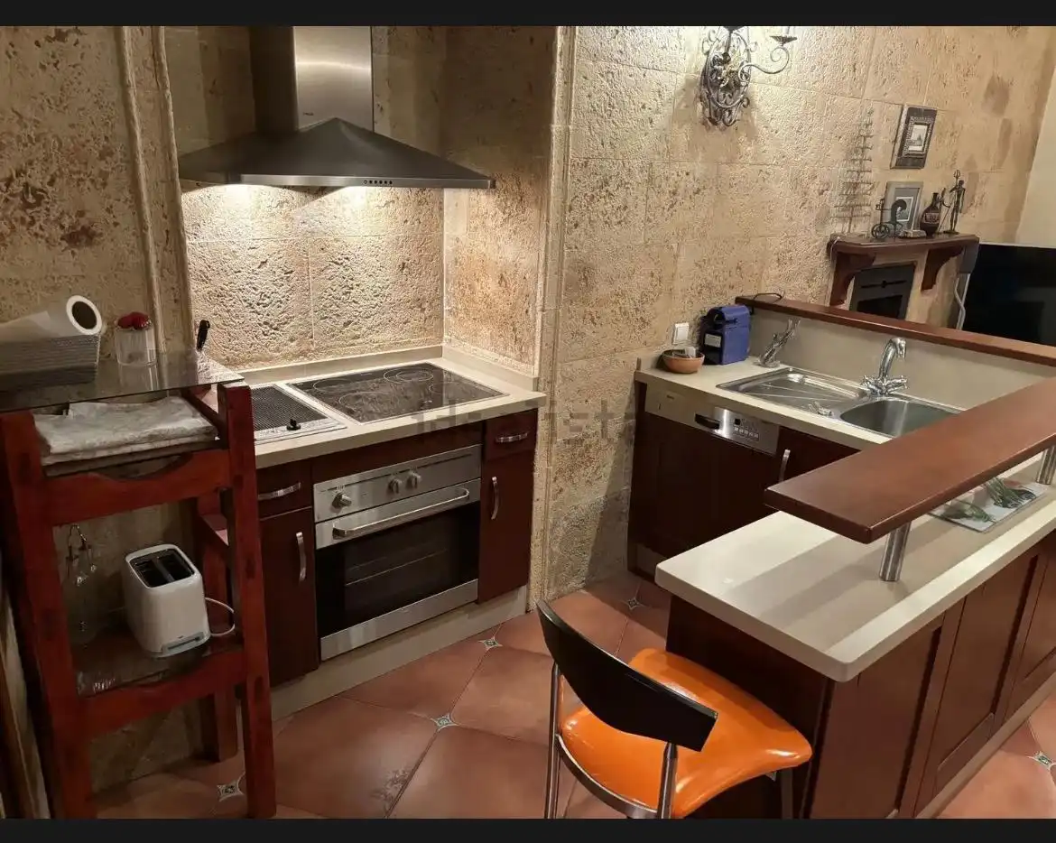Cuina de Apartament en venda en Jerez de la Frontera amb Moblat
