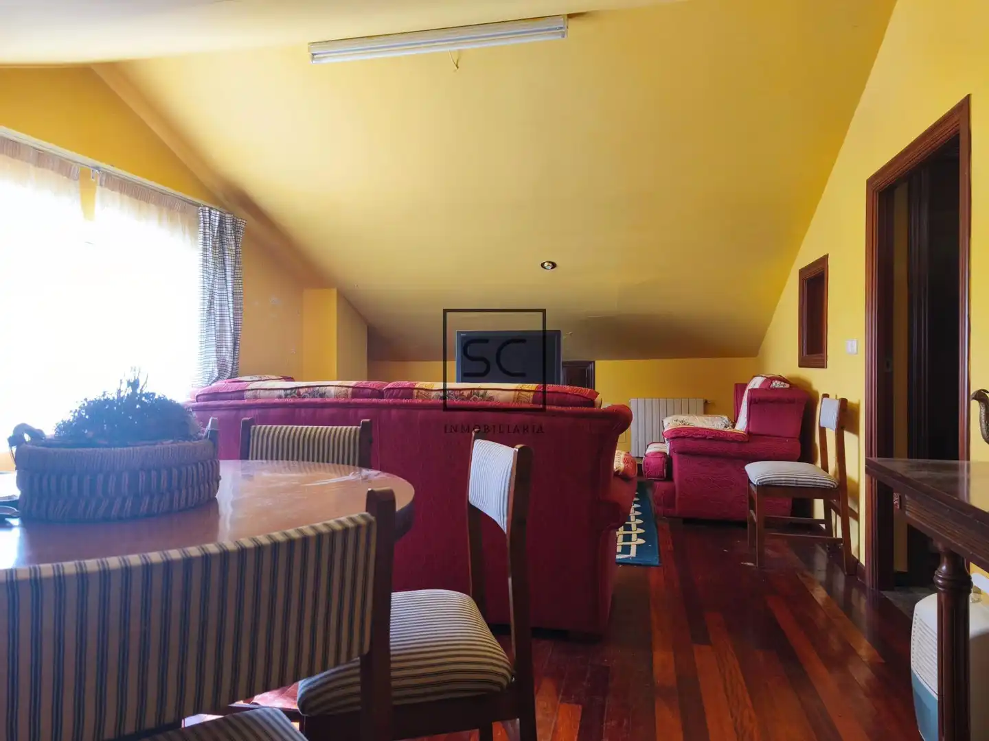 Sala d'estar de Casa o xalet en venda en Ferrol amb Calefacció, Jardí privat i Traster