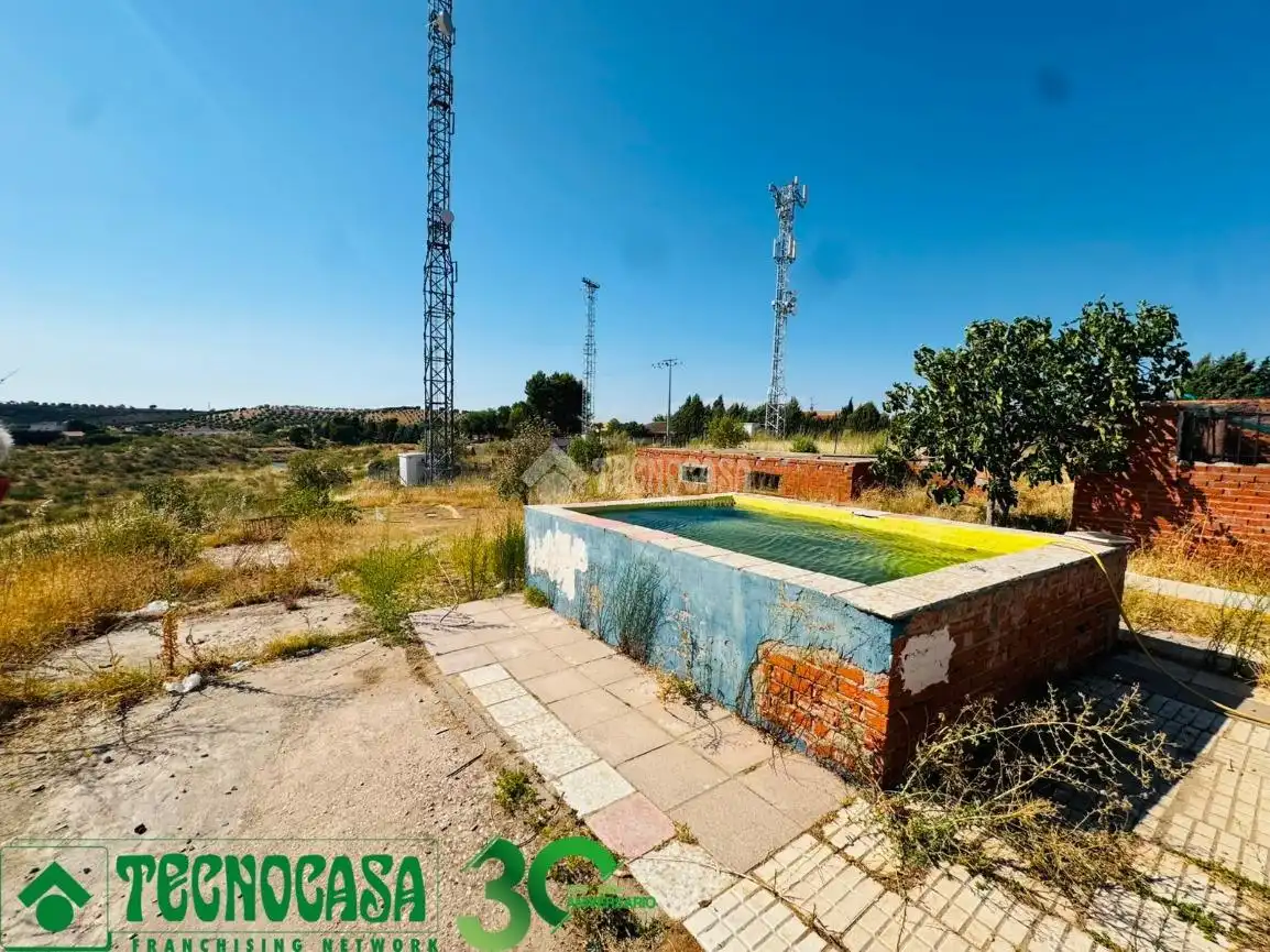 Casa o xalet en venda en Albarreal de Tajo amb Traster i Moblat