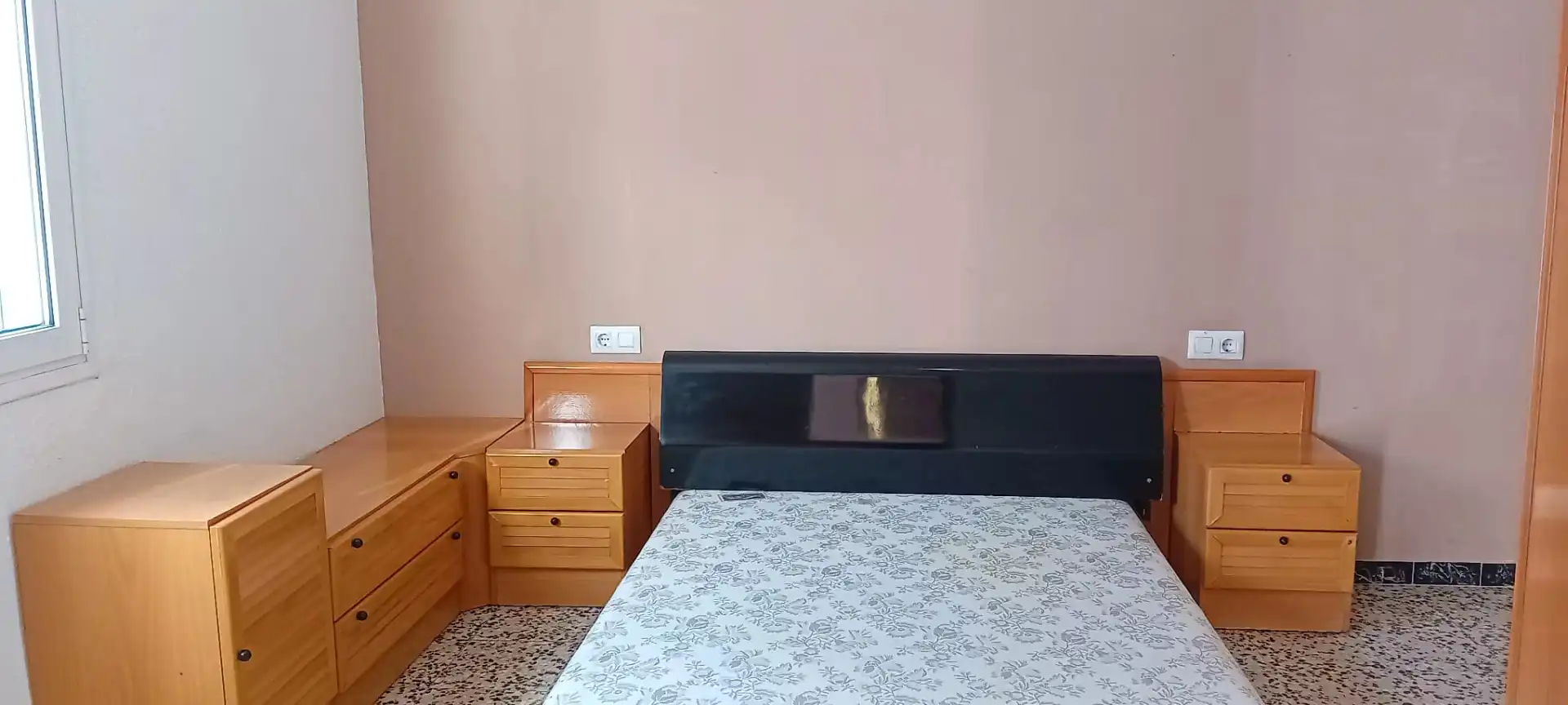 Dormitori de Pis en venda en Reus amb Moblat i Balcó