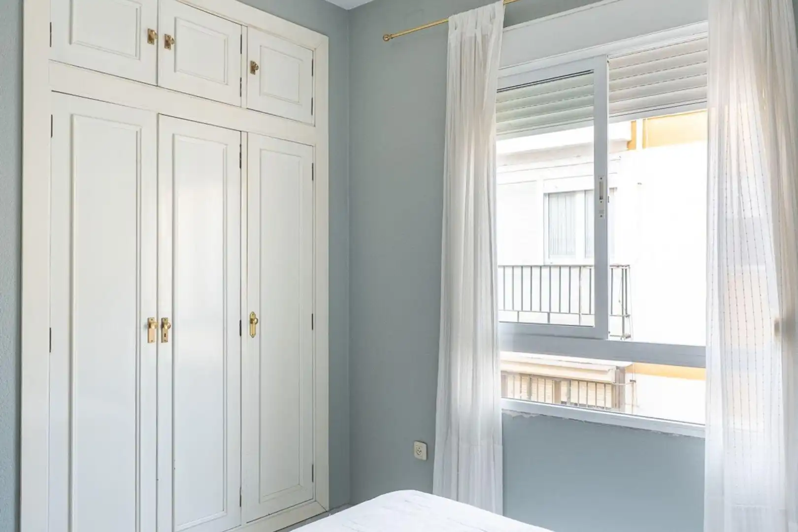 Habitación de Piso en venta en Sevilla con Balcón