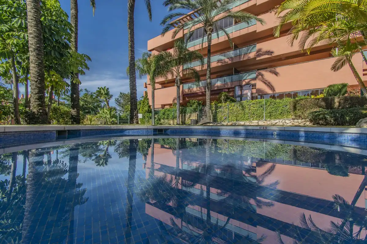Piscina de Àtic en venda en Estepona amb Aire condicionat, Terrassa i Moblat