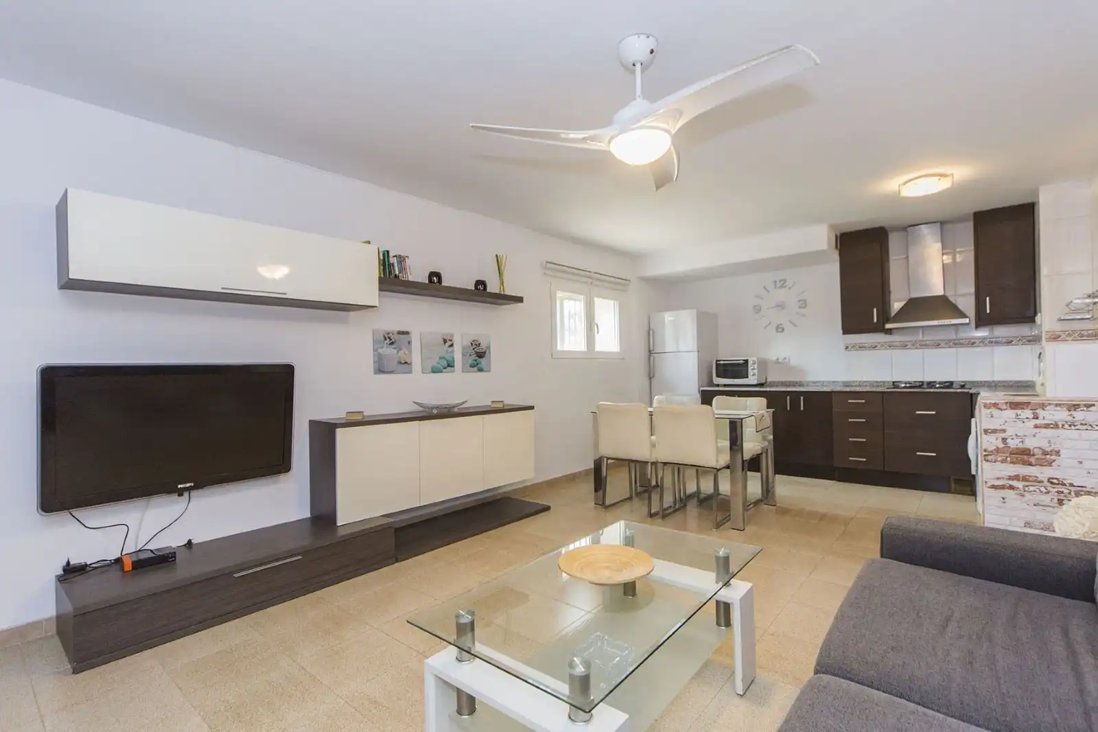 Living room of Houses for sale in Calpe / Calp  with Air Conditioner, Heating and Private garden
