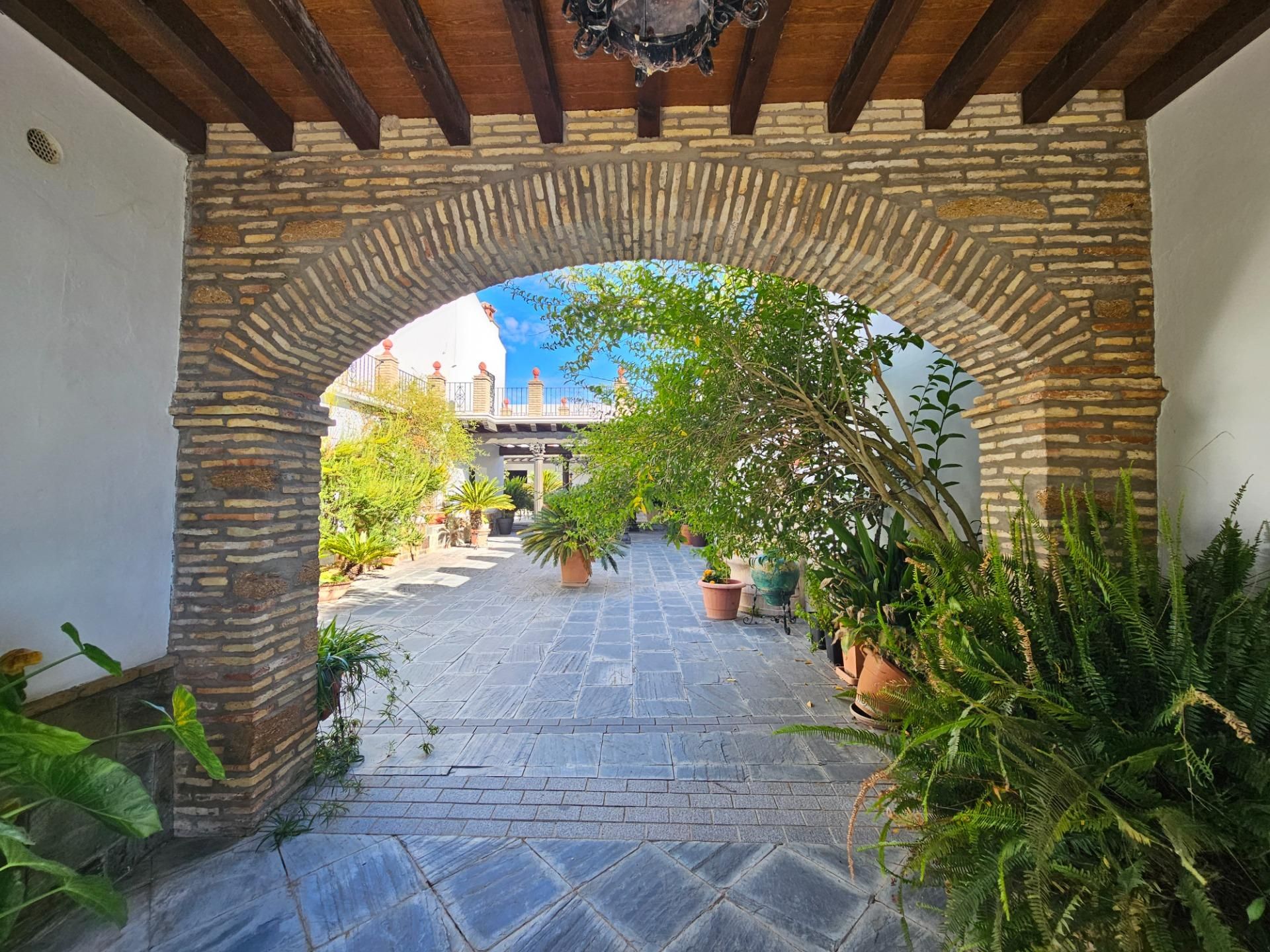 Vista exterior de Finca rústica en venda en Sanlúcar de Barrameda amb Jardí privat, Terrassa i Traster