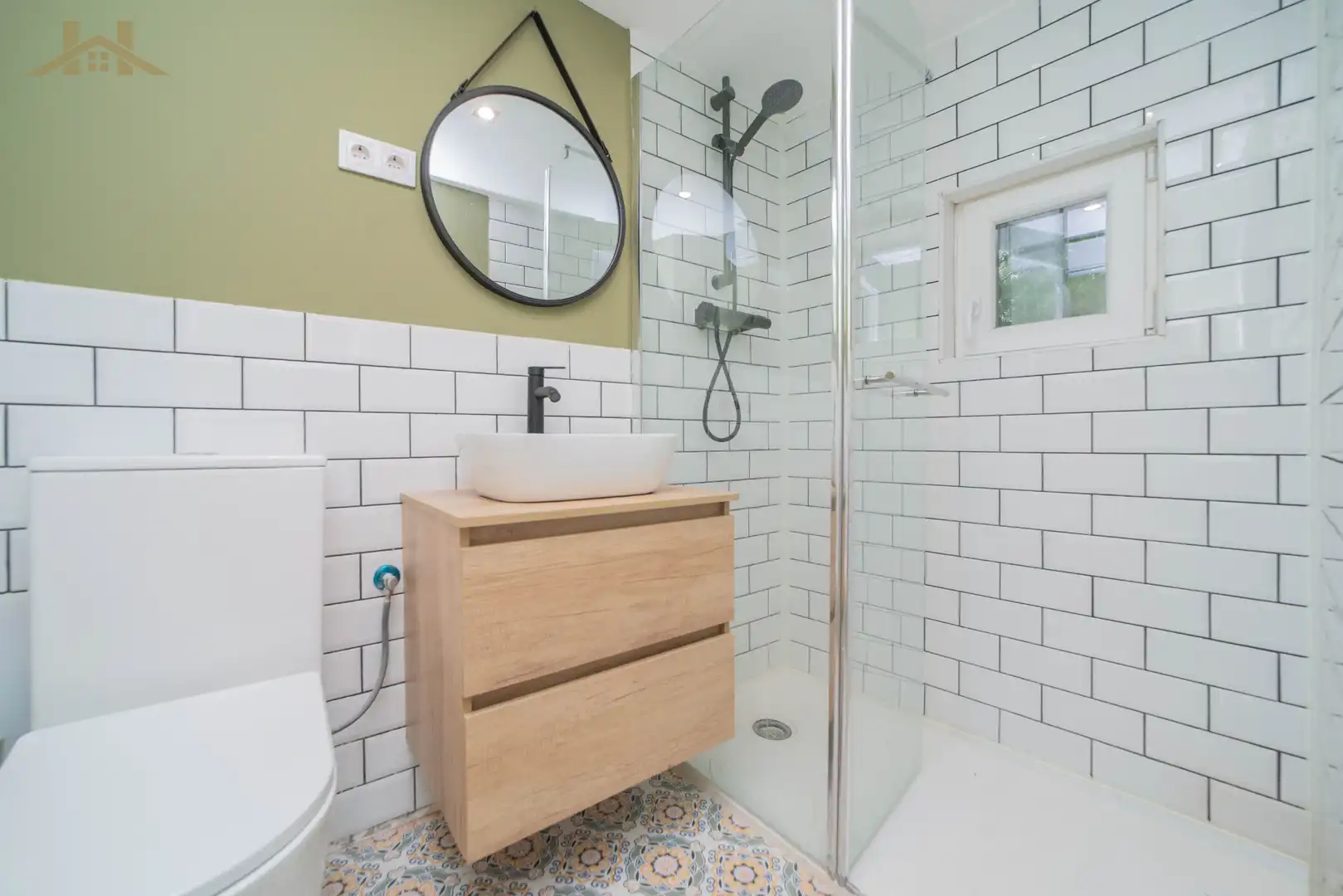 Bathroom of Houses for sale in Cadalso de los Vidrios  with Air Conditioner, Heating and Private garden