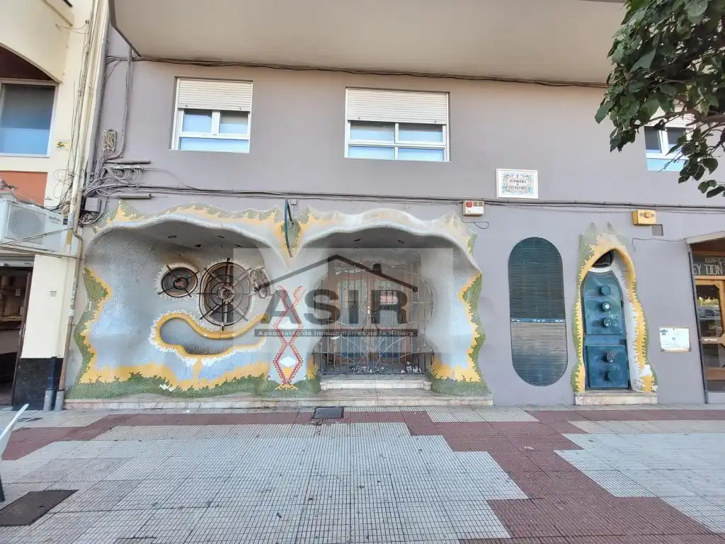 Vista exterior de Local en venta en Valencia