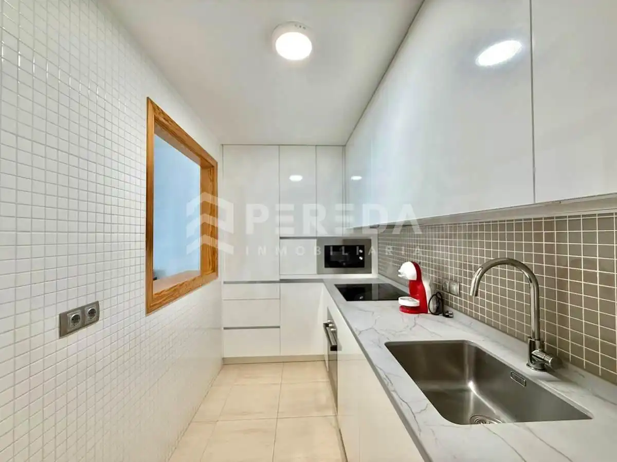 Küche von Wohnungen zum Verkauf in Roquetas de Mar mit Terrasse, Möbliert und Gemeinschaftspool