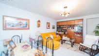 Living room of Single-family semi-detached for sale in Ugena  with Heating, Private garden and Furnished