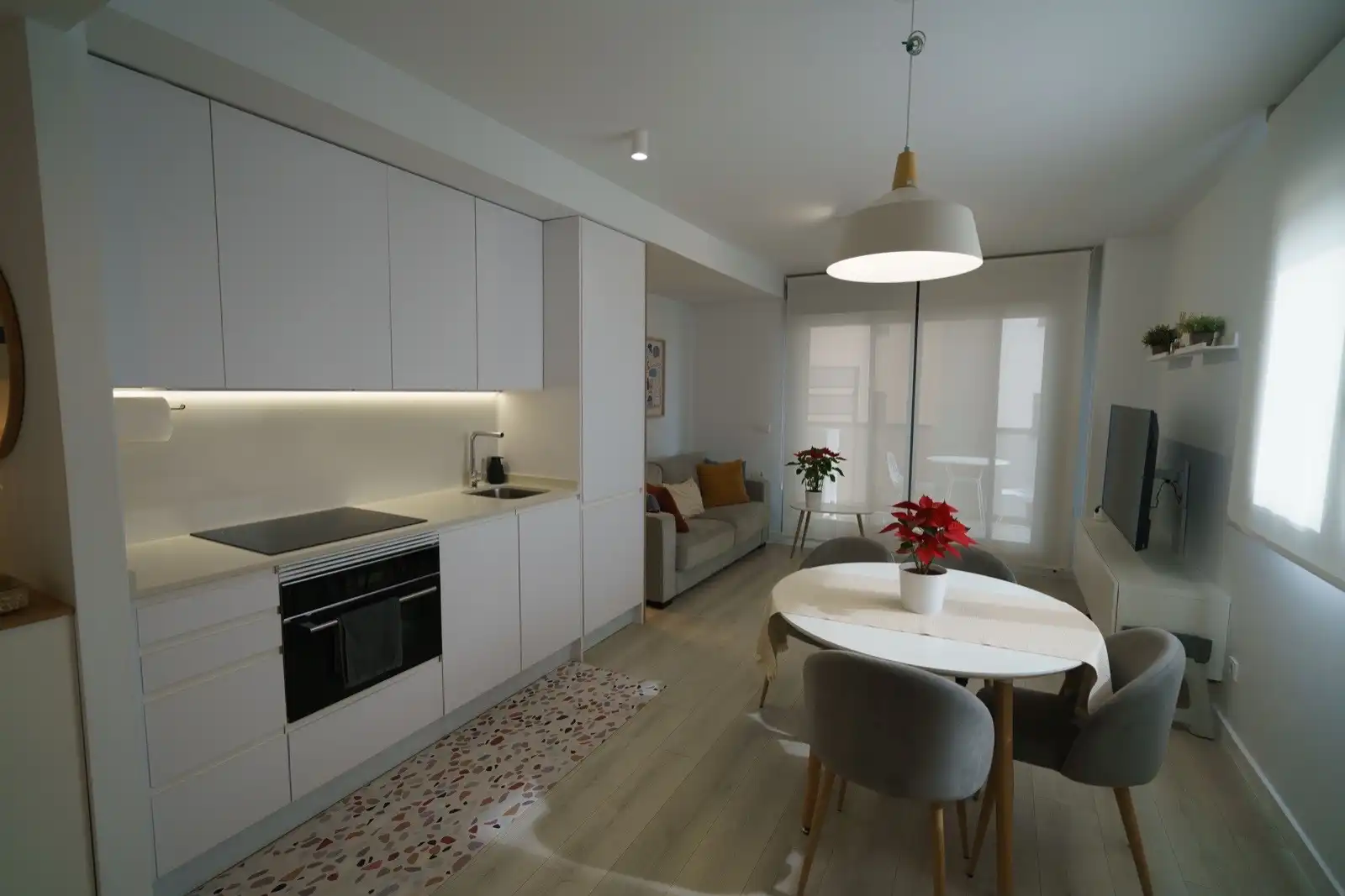 Cuina de Apartament de lloguer en El Campello amb Aire condicionat, Calefacció i Terrassa