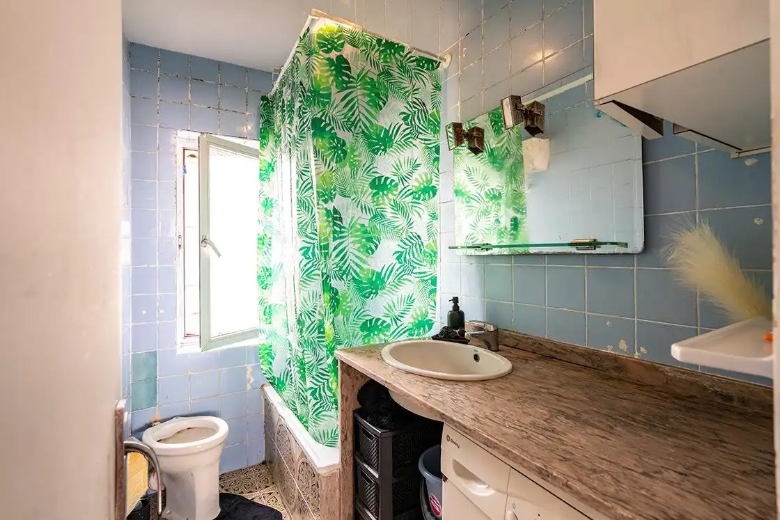 Bathroom of Flat for sale in Santander