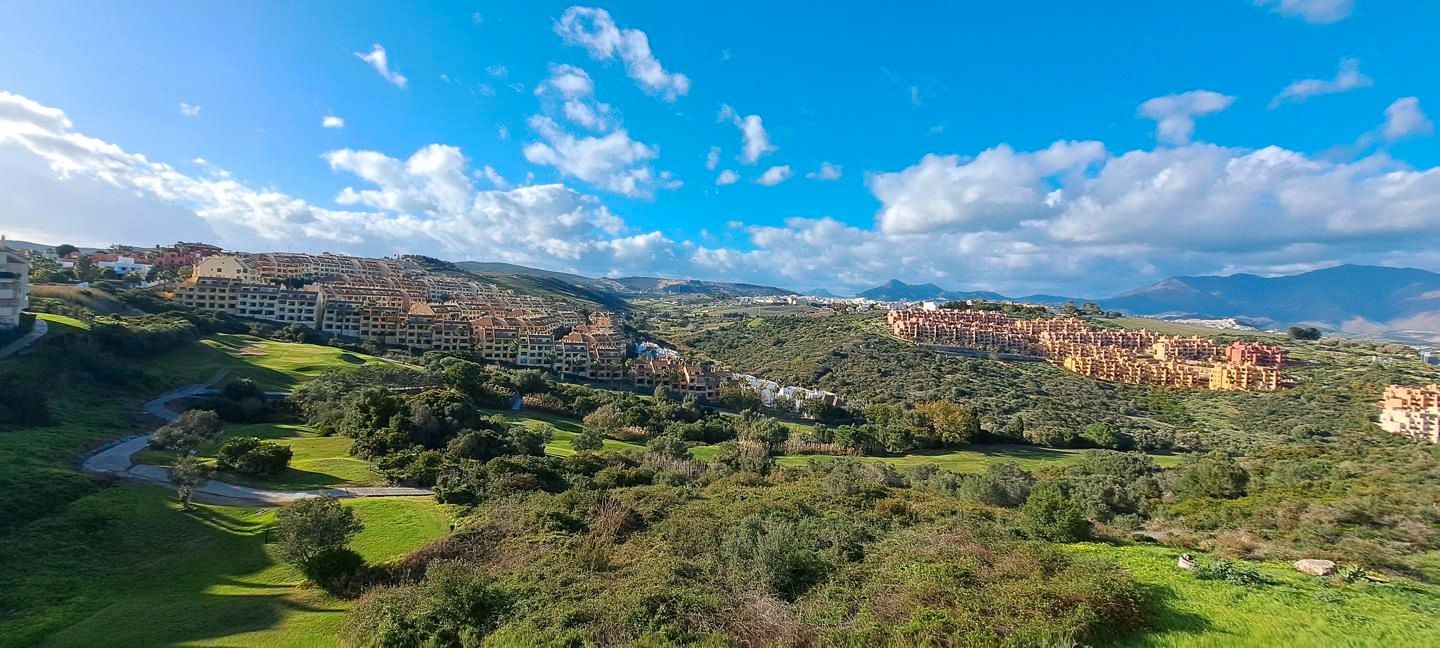 Vista exterior de Apartament en venda en Manilva amb Aire condicionat, Calefacció i Terrassa