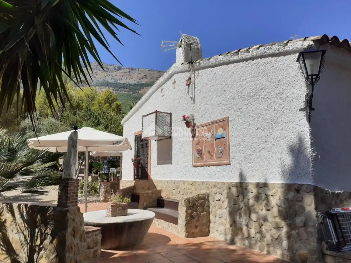 Casa con piscina en venta en Jabalcuz, imagen 3