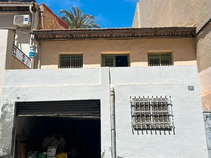 Vista exterior de Casa o xalet en venda en Alicante / Alacant amb Jardí privat i Terrassa