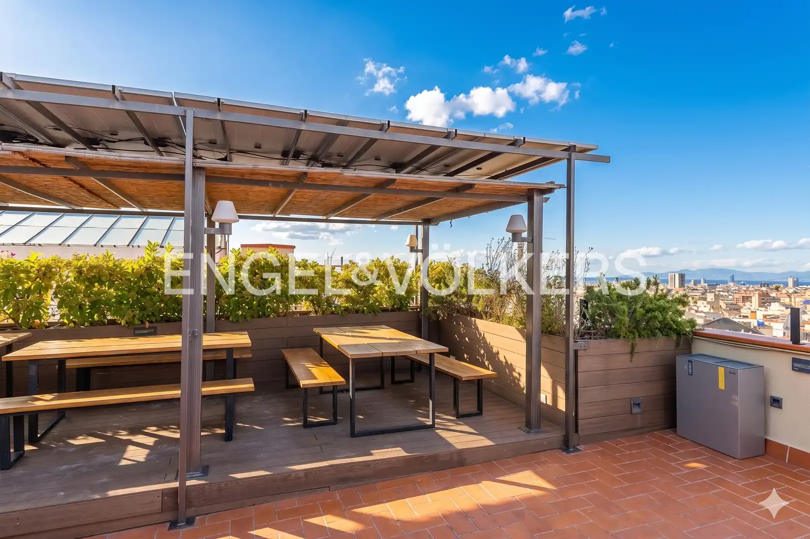 Terrasse von Dachboden zum Verkauf in Barcelona mit Klimaanlage, Heizung und Parkett