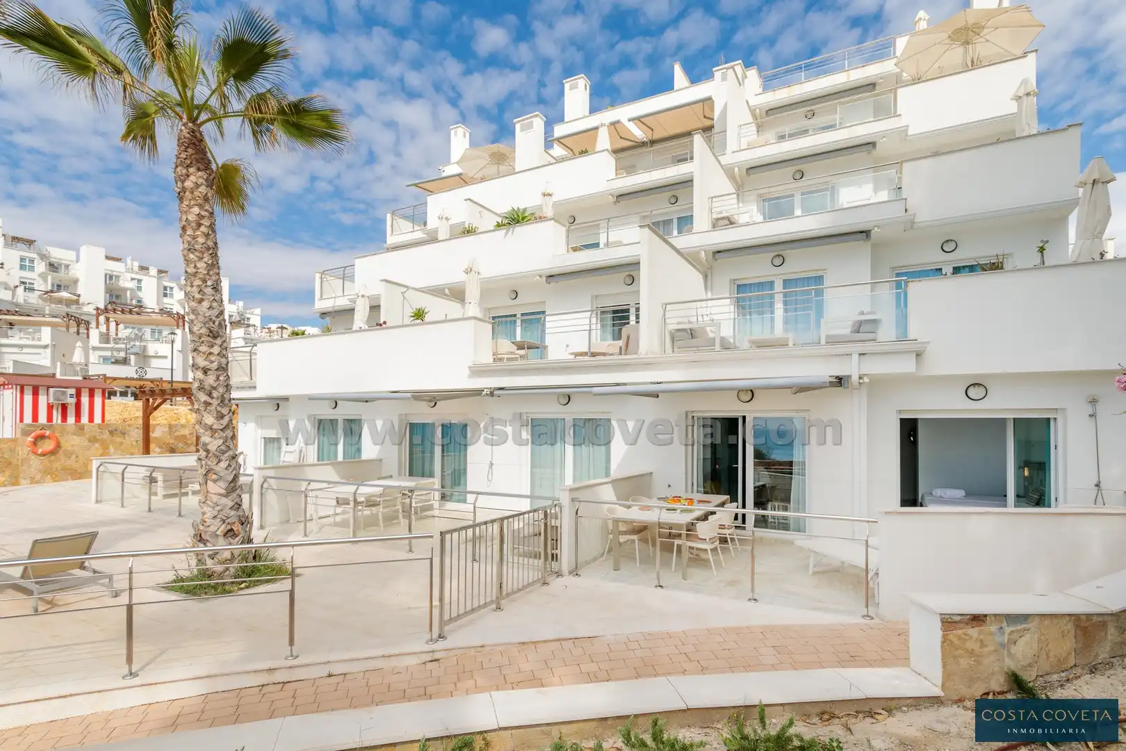 Außenansicht von Erdgeschoss zum Verkauf in El Campello mit Klimaanlage, Heizung und Terrasse
