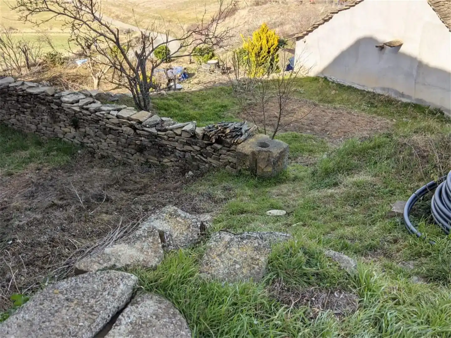 Casa adosada en venta en Bailo con Jardín privado
