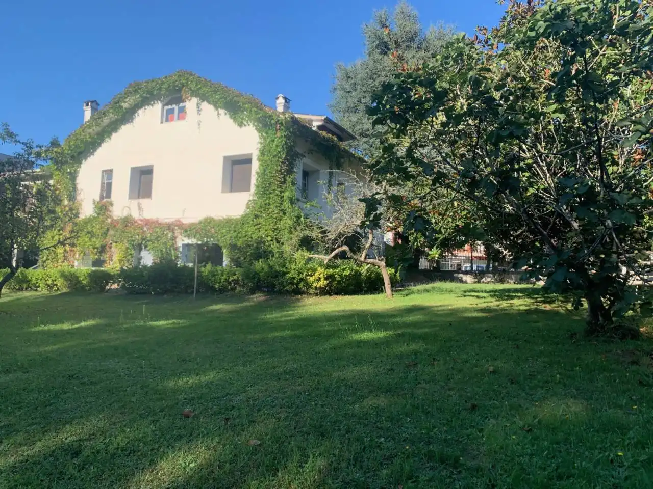Vista exterior de Casa o xalet de lloguer en Ramales de la Victoria amb Calefacció, Jardí privat i Parquet