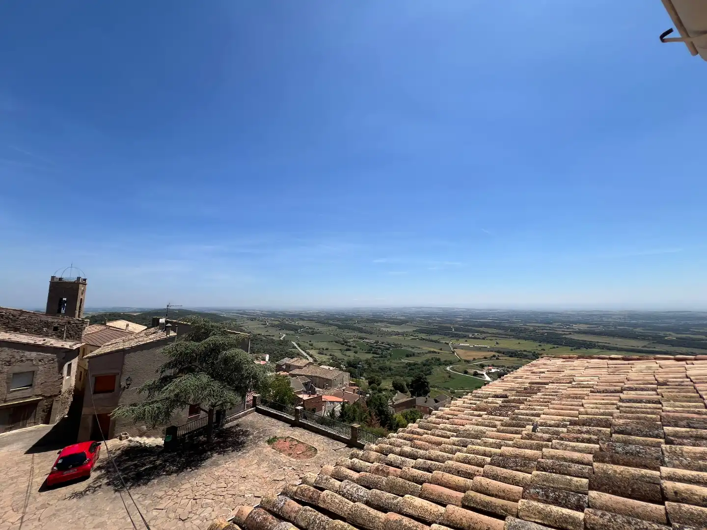 Vista exterior de Pis en venda en Cubells amb Calefacció, Parquet i Moblat