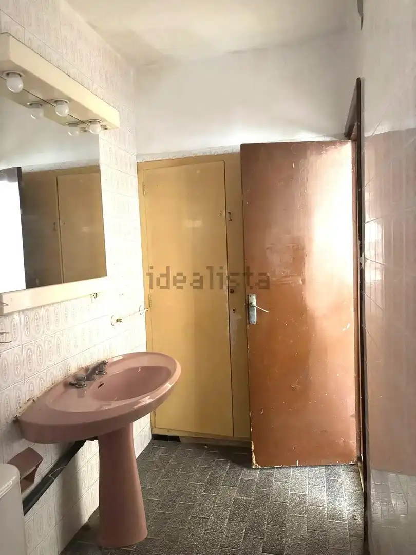 Bany de Casa adosada en venda en Moncada amb Terrassa, Traster i Balcó