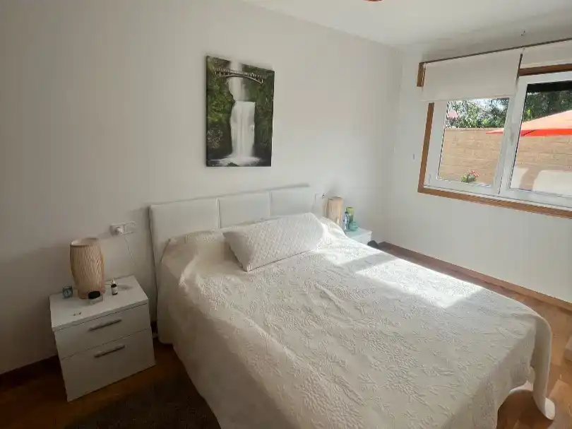 Bedroom of Flat for rent in Sanxenxo  with Private garden, Parquet flooring and Storage room
