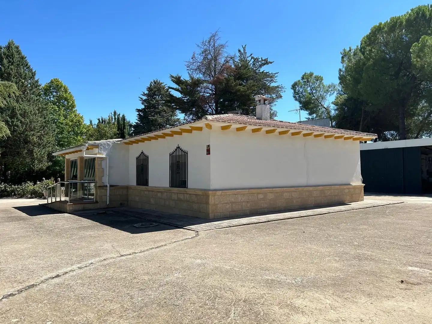 Exterior view of Houses for sale in Alcolea de Calatrava  with Air Conditioner, Heating and Terrace
