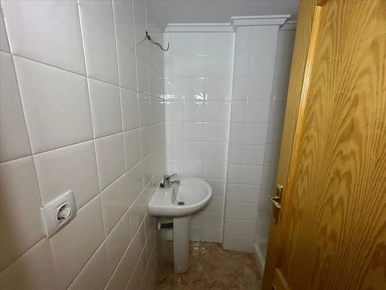 Baño de Piso en venta en Abarán con Balcón