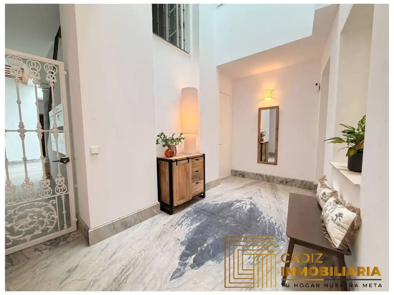 Flat for sale in Cádiz  with Air Conditioner and Furnished