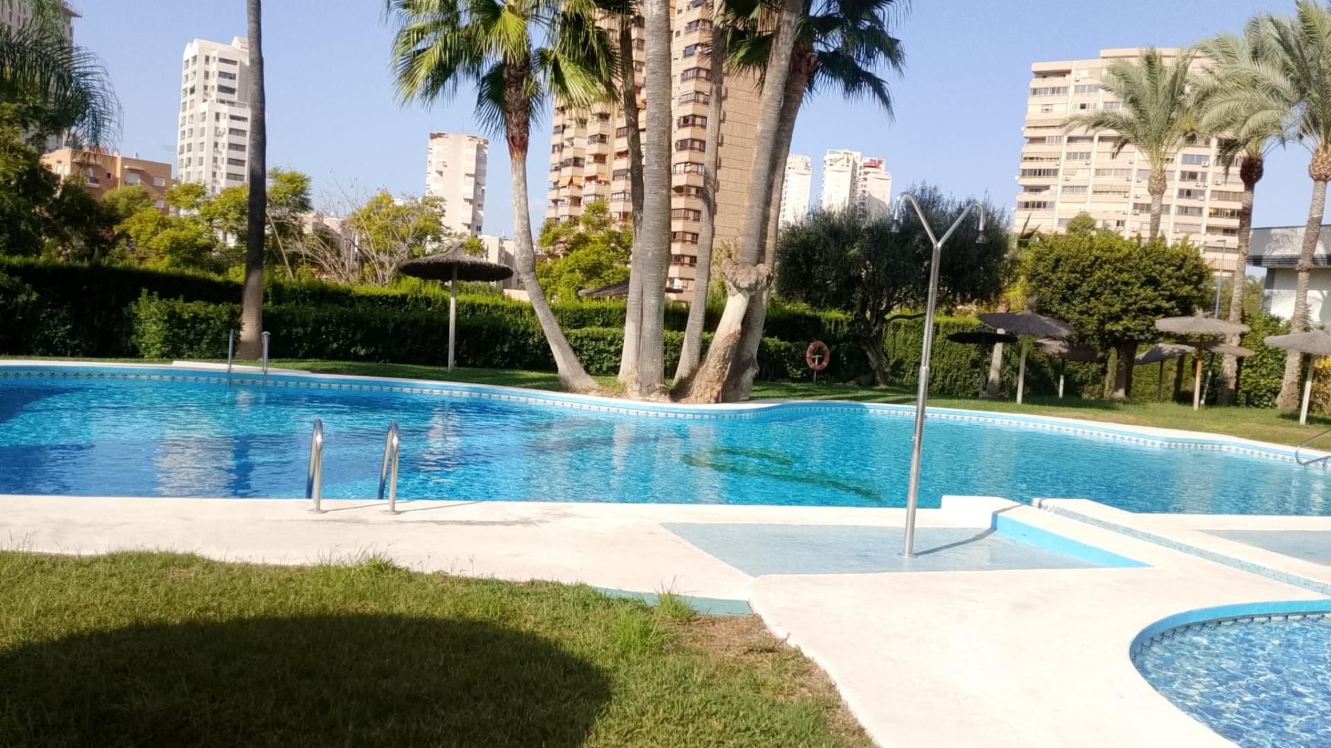 Piscina de Pis en venda en Cuéllar amb Jardí privat i Piscina comunitària