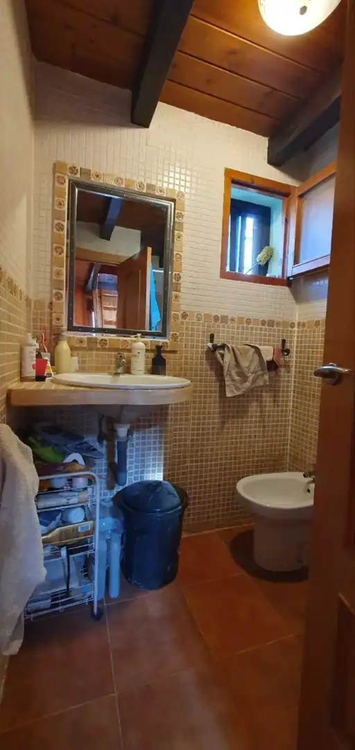 Bany de Finca rústica en venda en El Burgo amb Calefacció, Jardí privat i Traster